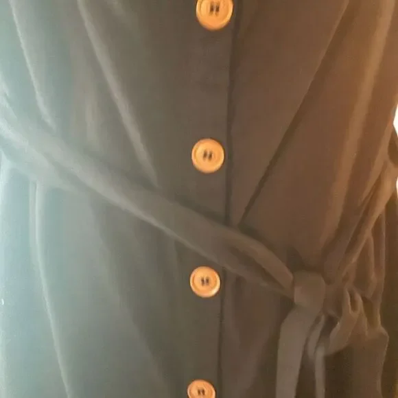 City Chic | Plus Wild Buttons Dress - Picture 7 of 10